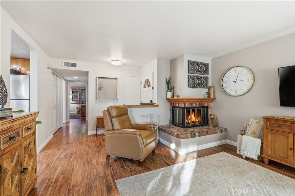 MLS #PW25270704 image #9