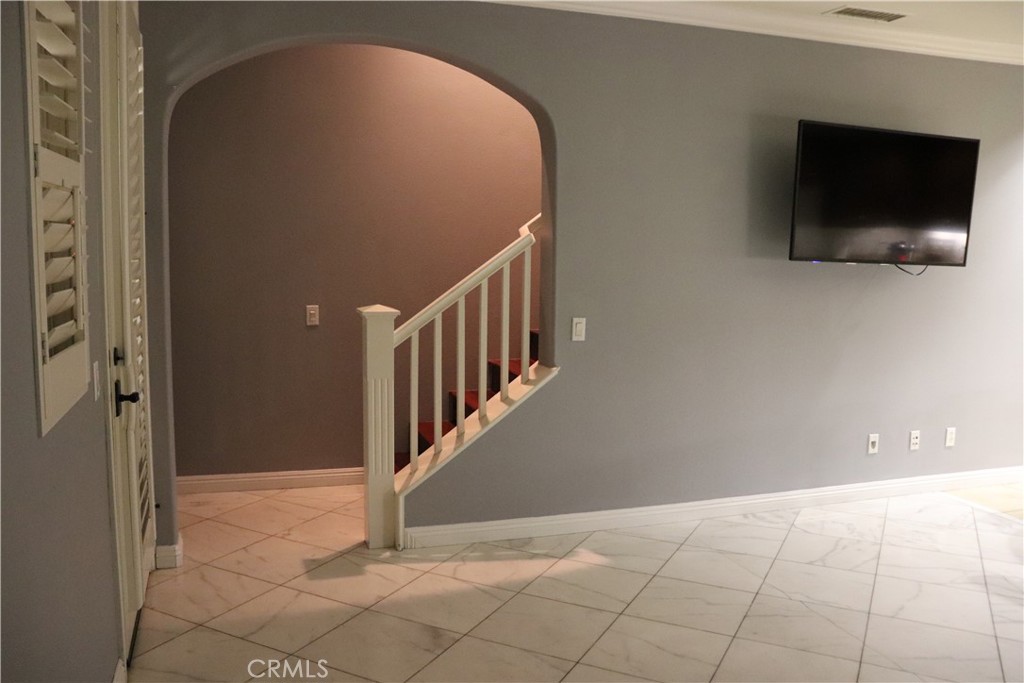 MLS #PW25270741 image #2