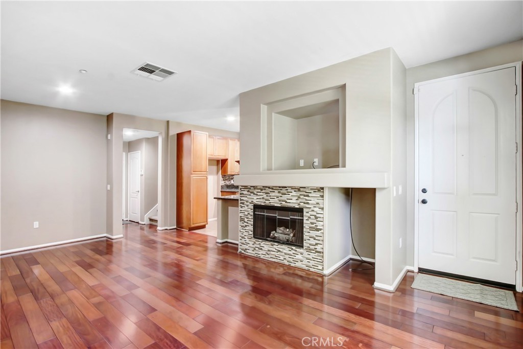 MLS #PW25270790 image #2