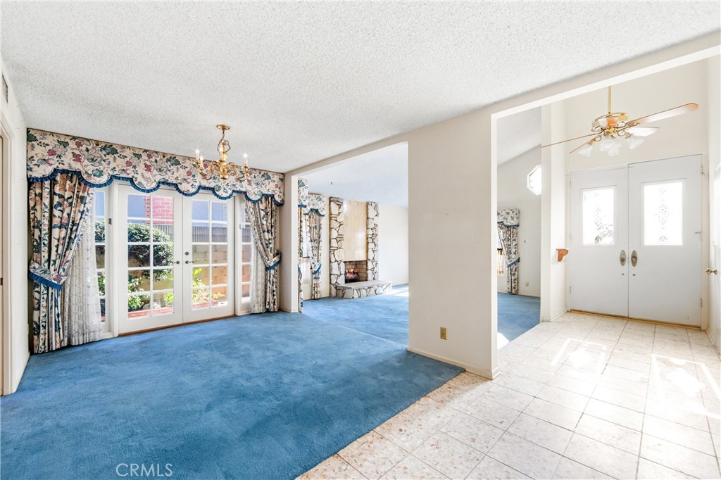 MLS #PW25271004 image #2