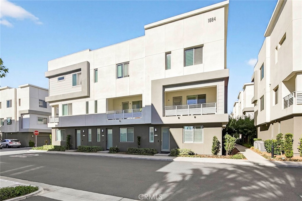 MLS #PW25271055 image #1