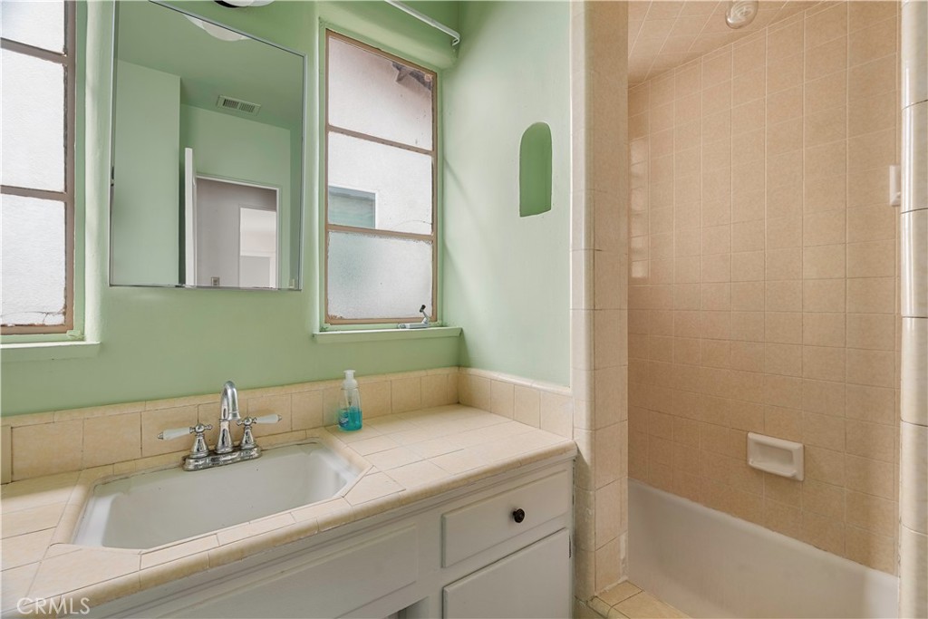 MLS #PW25271077 image #12