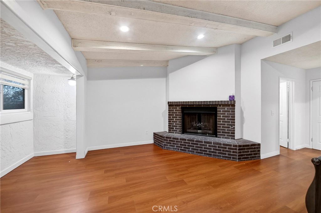 MLS #PW25271162 image #1