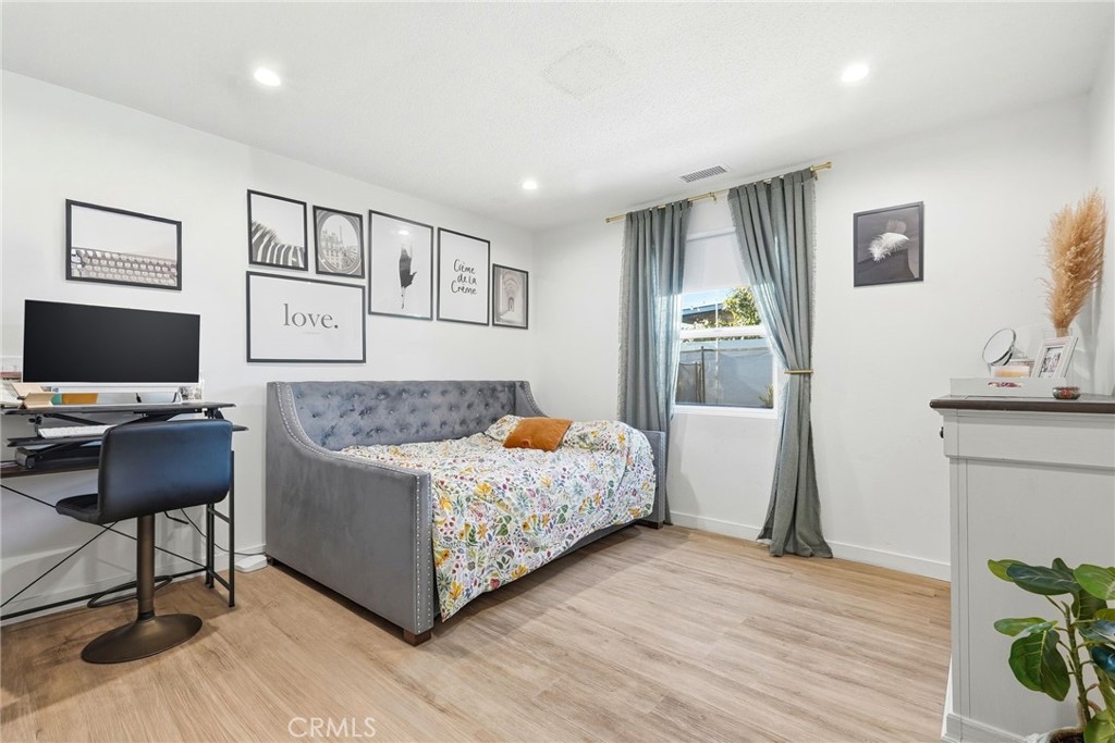 MLS #PW25271211 image #9