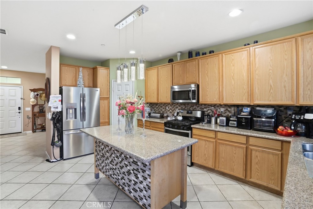 MLS #PW25271463 image #6