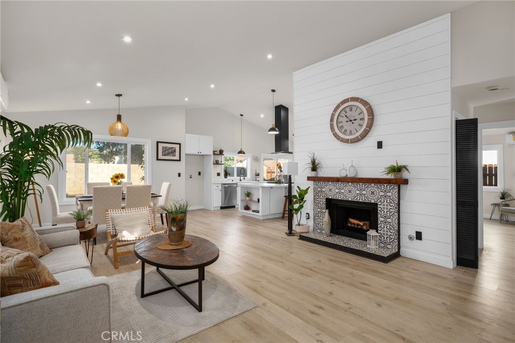 MLS #PW25271551 image #4