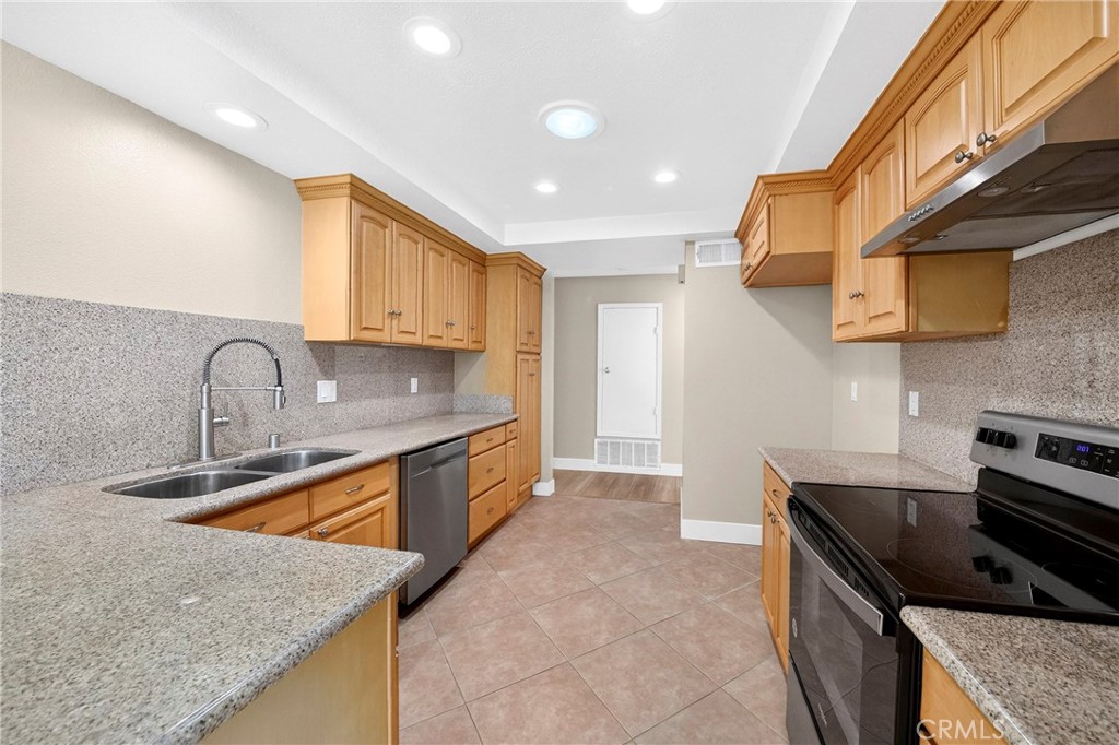 MLS #PW25271917 image #11