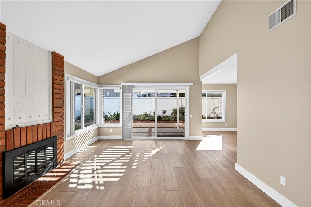 MLS #PW25271917 image #3