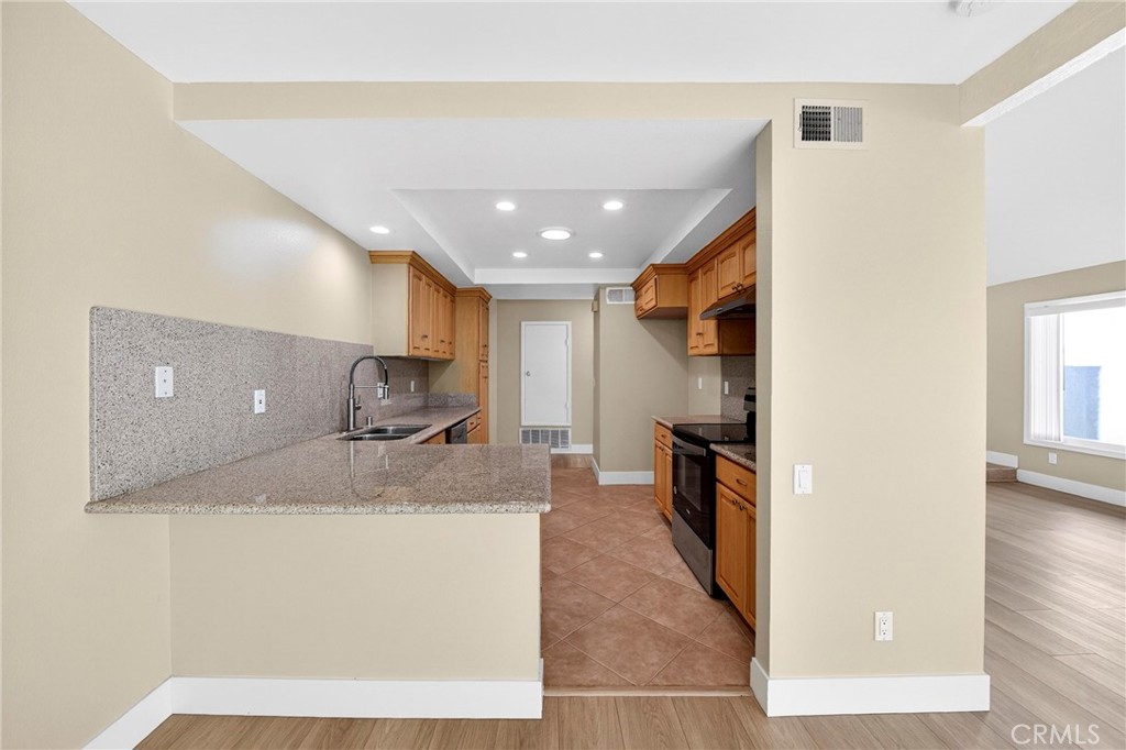 MLS #PW25271917 image #9