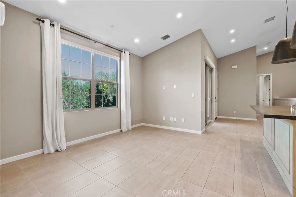 MLS #PW25271926 image #11