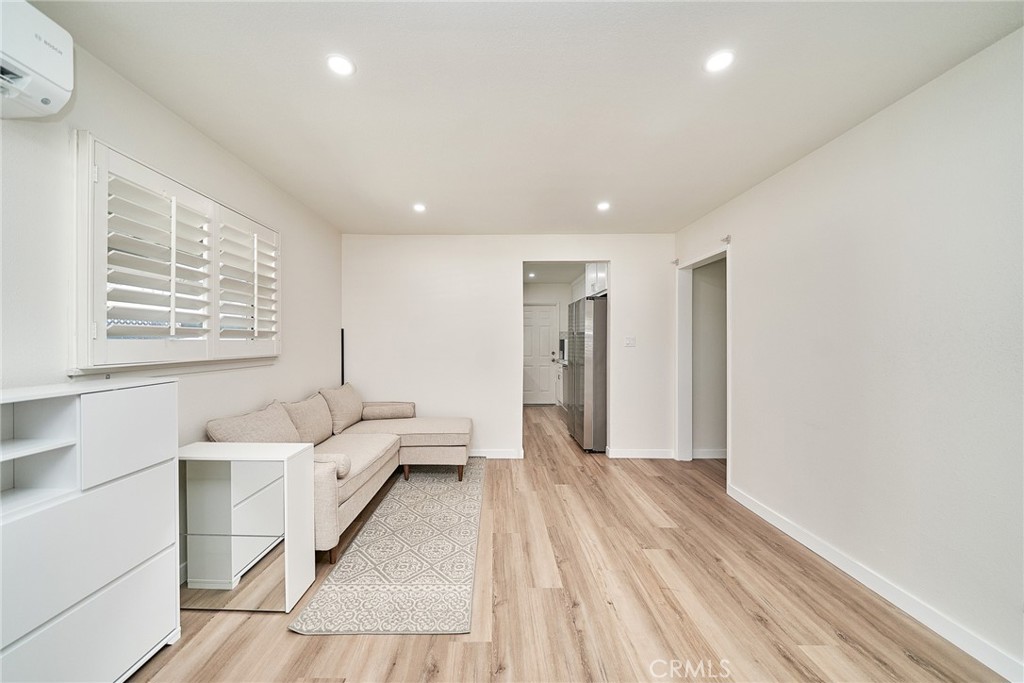 MLS #PW25272000 image #1