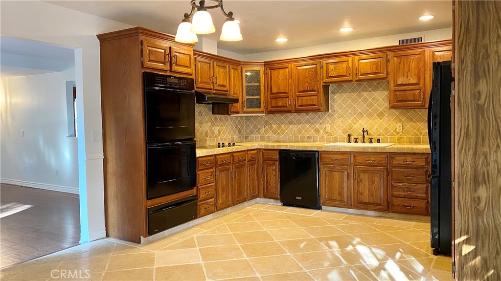 MLS #PW25272141 image #9