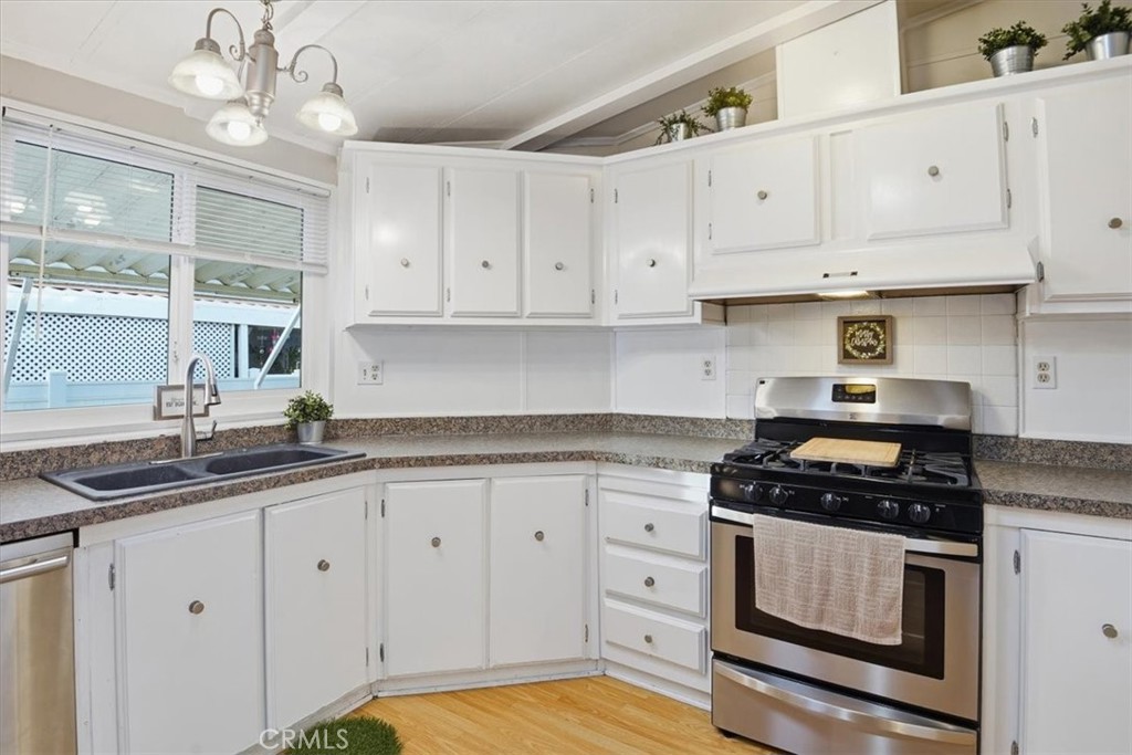 MLS #PW25272244 image #12