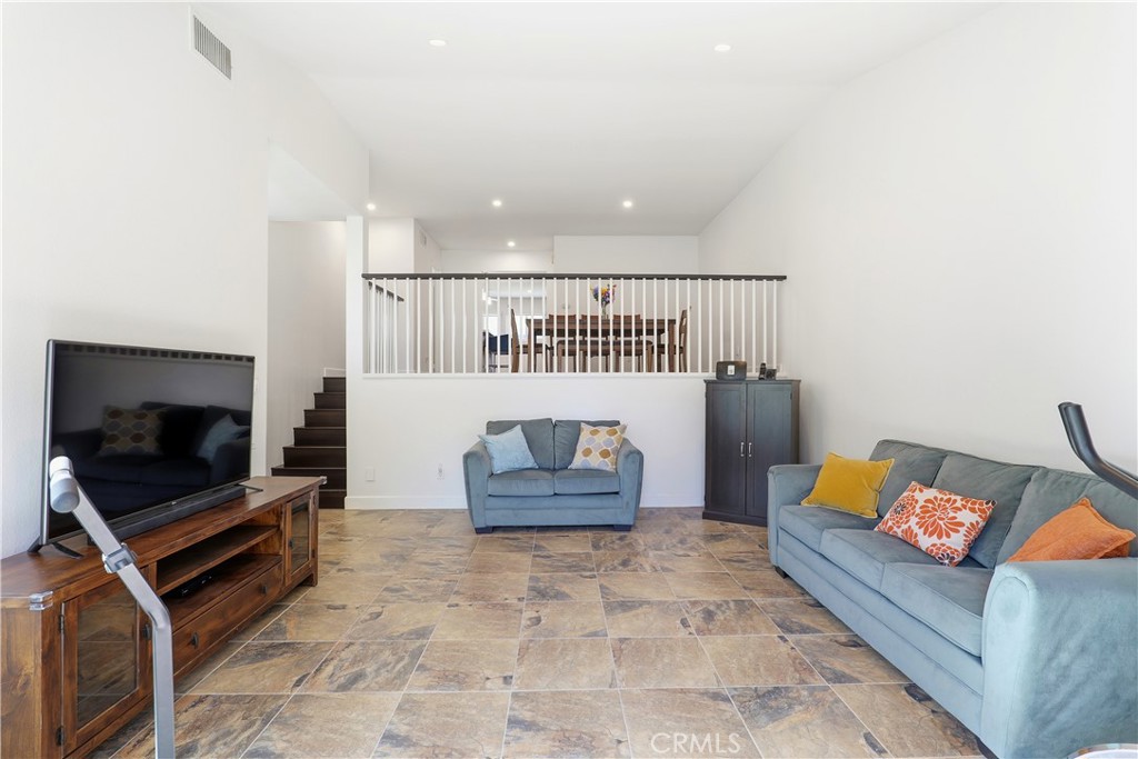 MLS #PW25272335 image #10