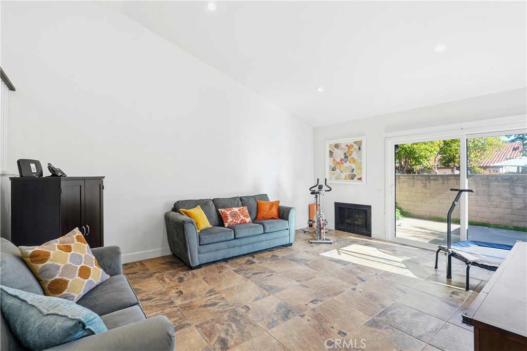 MLS #PW25272335 image #8