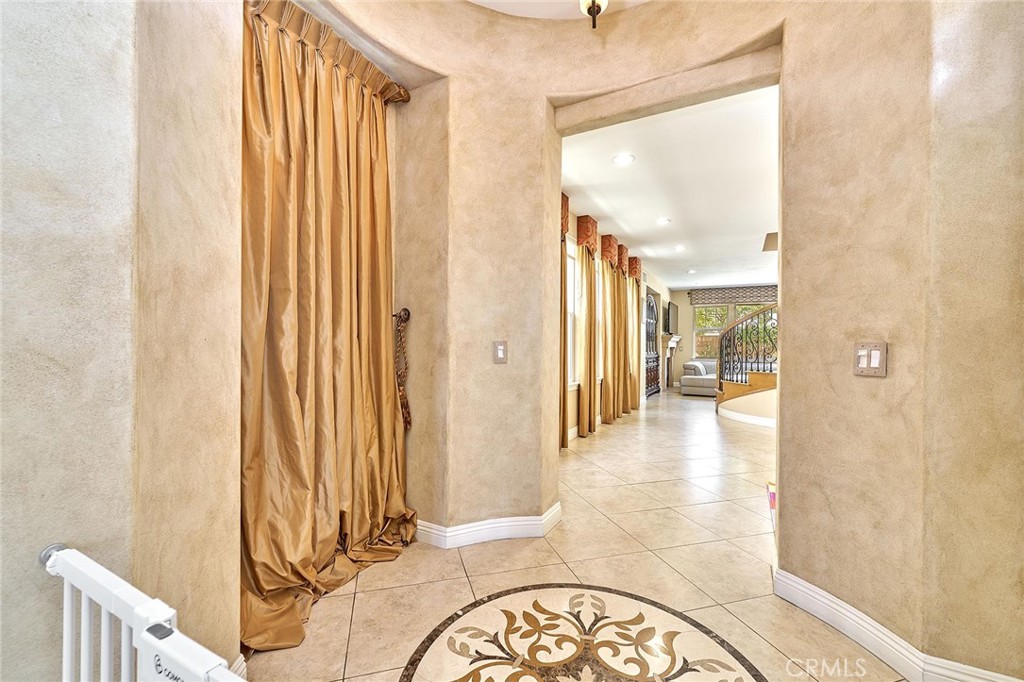 MLS #PW25272340 image #4