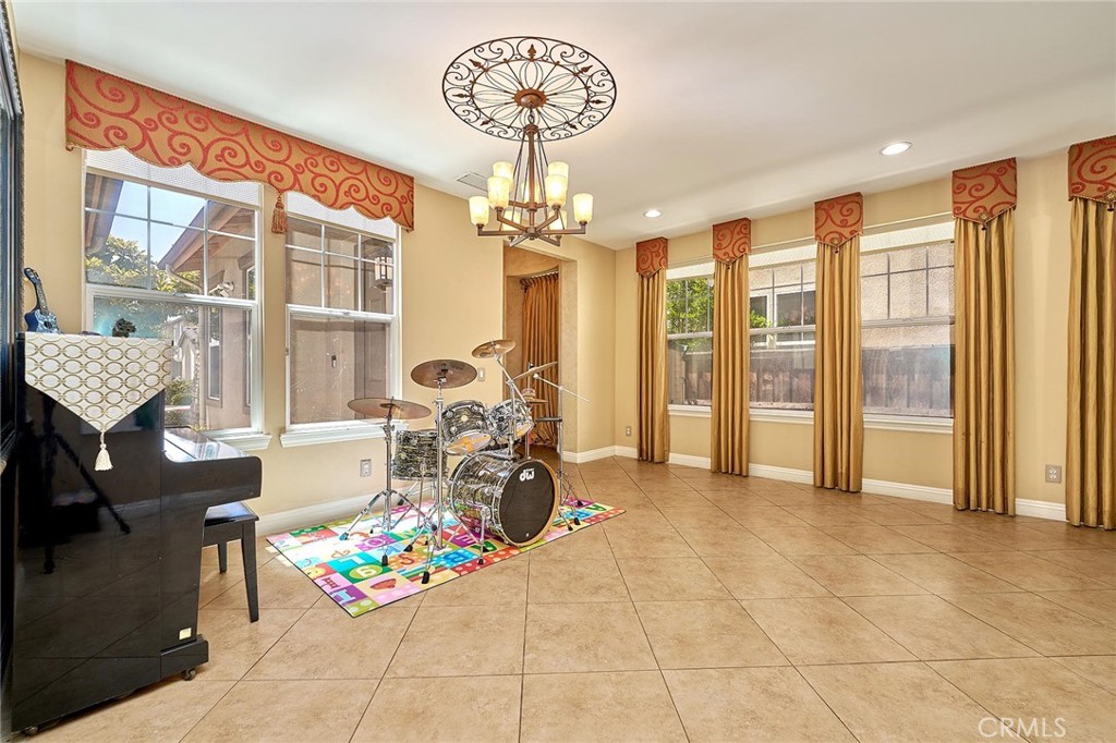 MLS #PW25272340 image #7