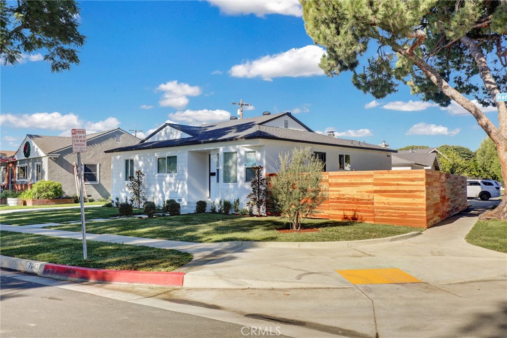 MLS #PW25272639 image #1