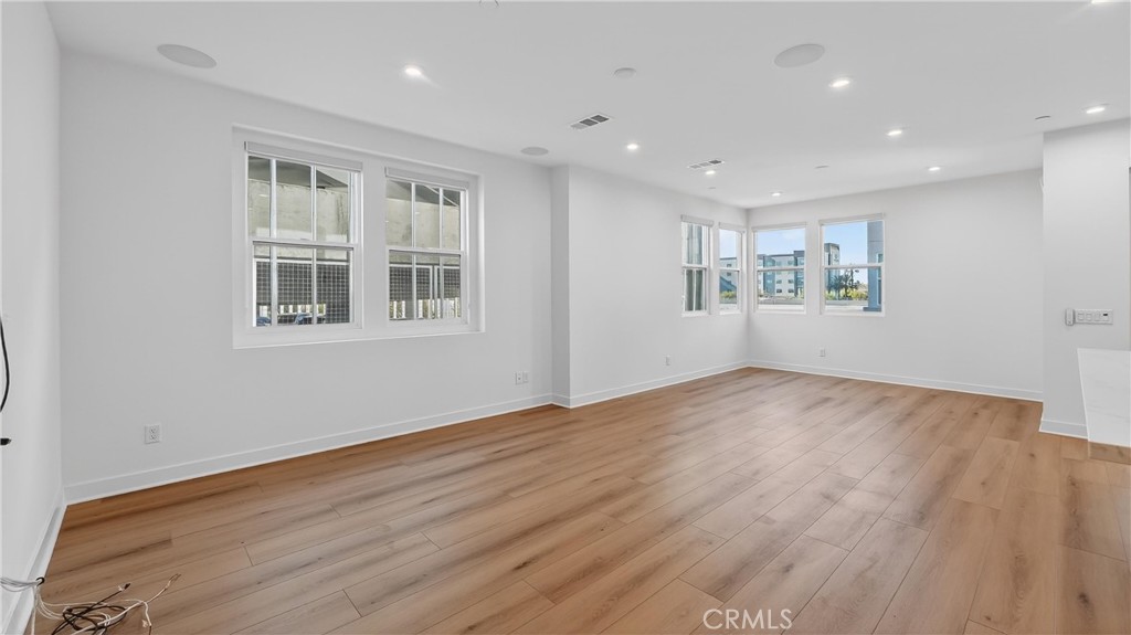 MLS #PW25272650 image #10