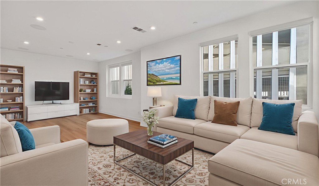 MLS #PW25272650 image #3