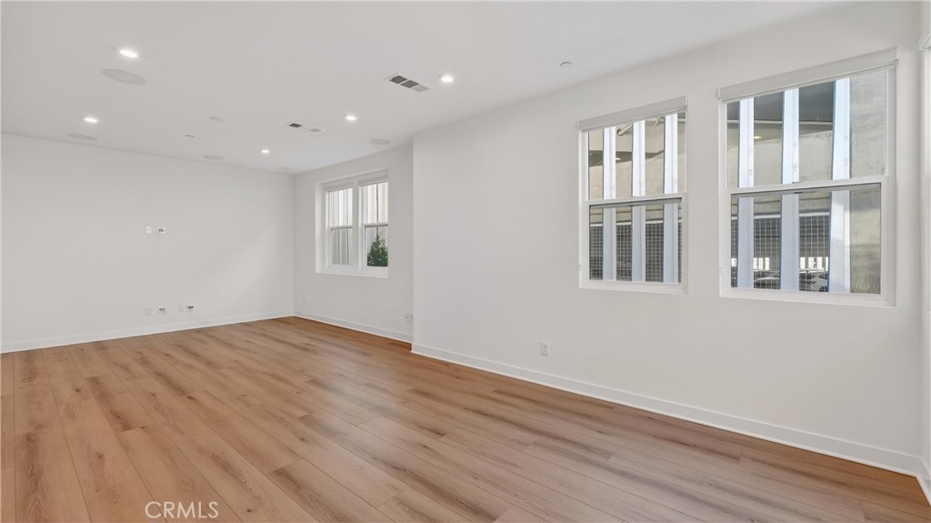 MLS #PW25272650 image #9