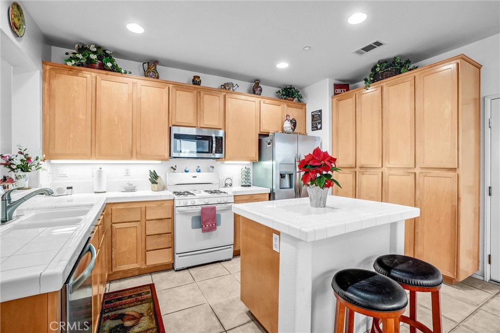 MLS #PW25272678 image #15