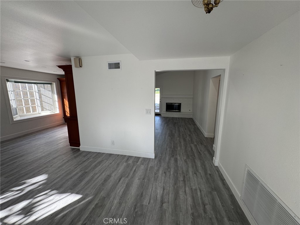 MLS #PW25272834 image #4