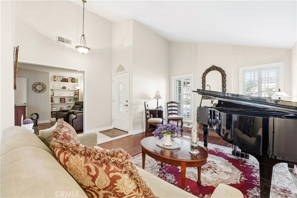 MLS #PW25272907 image #6