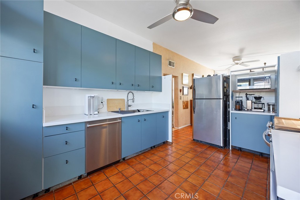 MLS #PW25273092 image #1