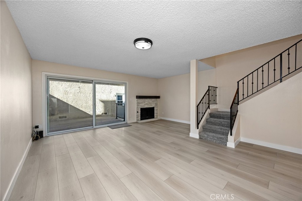 MLS #PW25273099 image #3