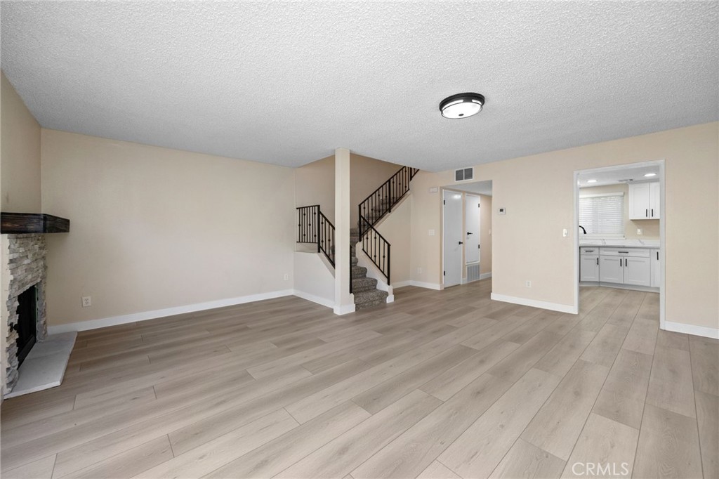 MLS #PW25273099 image #4