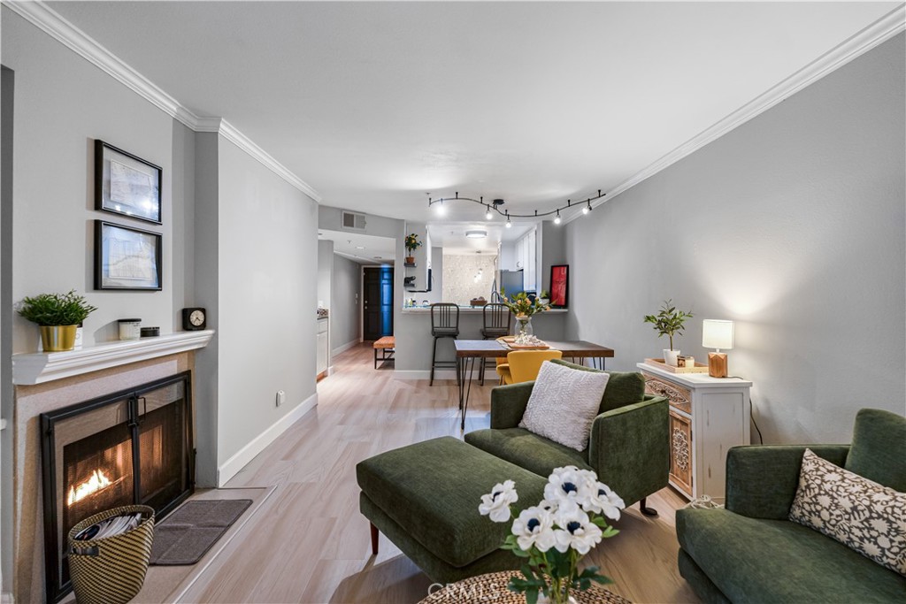 MLS #PW25273277 image #5