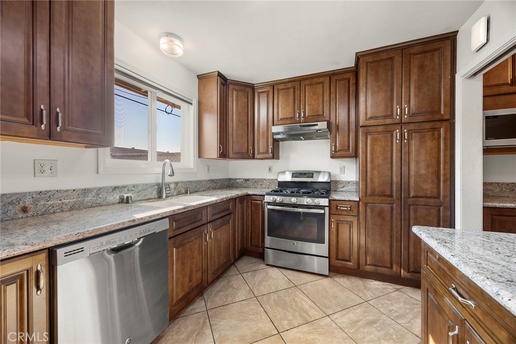 MLS #PW25273342 image #7