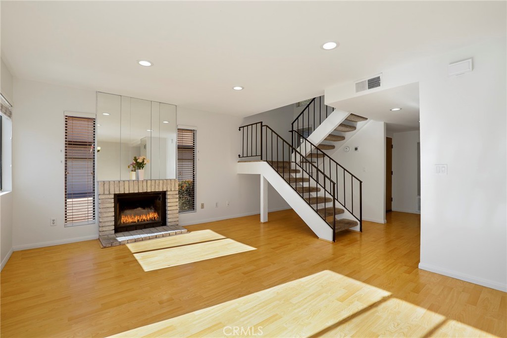 MLS #PW25273410 image #8