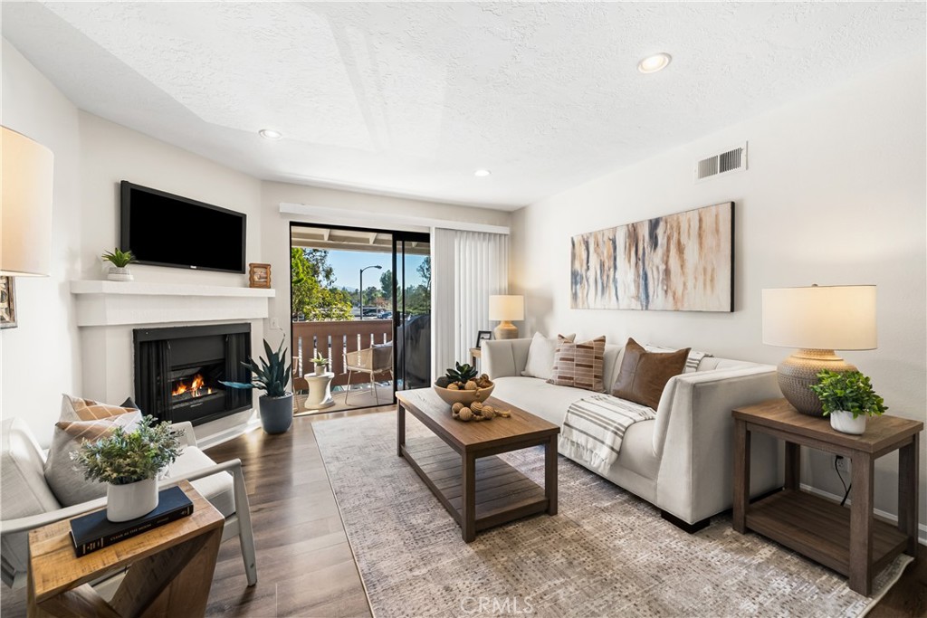 MLS #PW25273899 image #2