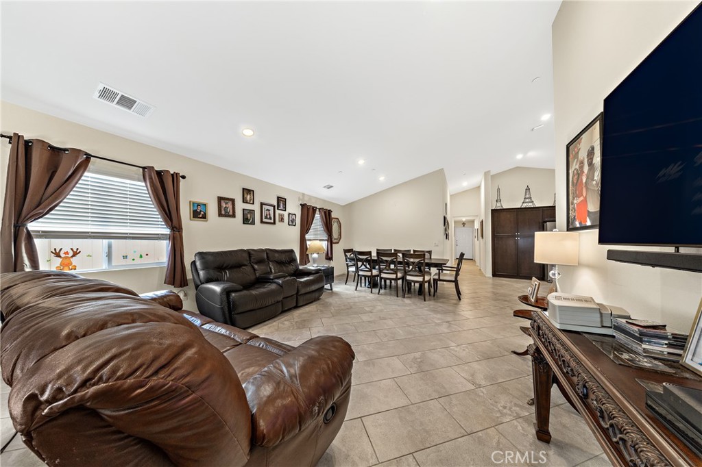 MLS #PW25273988 image #11