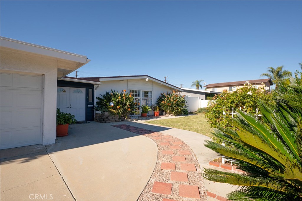 MLS #PW25274084 image #1