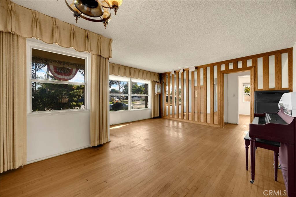 MLS #PW25274510 image #2