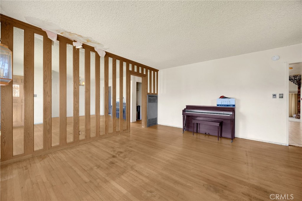 MLS #PW25274510 image #3