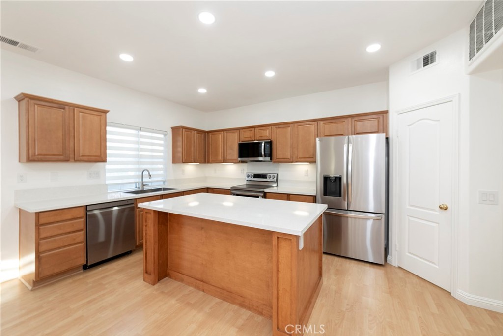 MLS #PW25274609 image #9