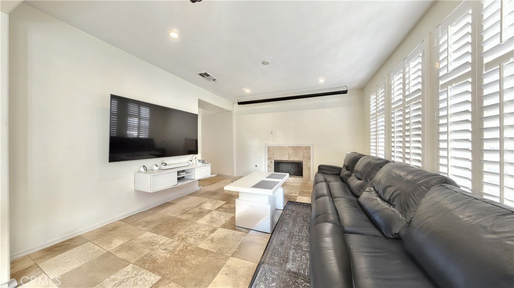 MLS #PW25274793 img 33