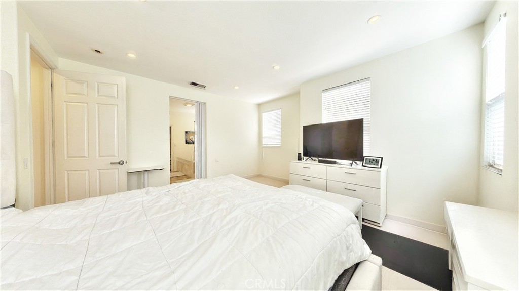 MLS #PW25274793 img 36