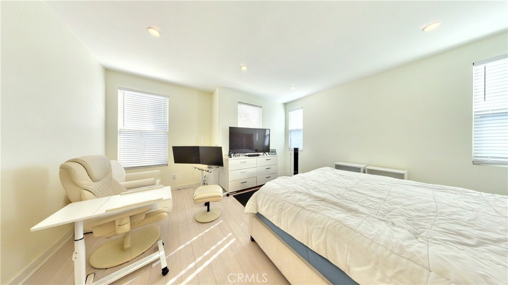 MLS #PW25274793 img 37