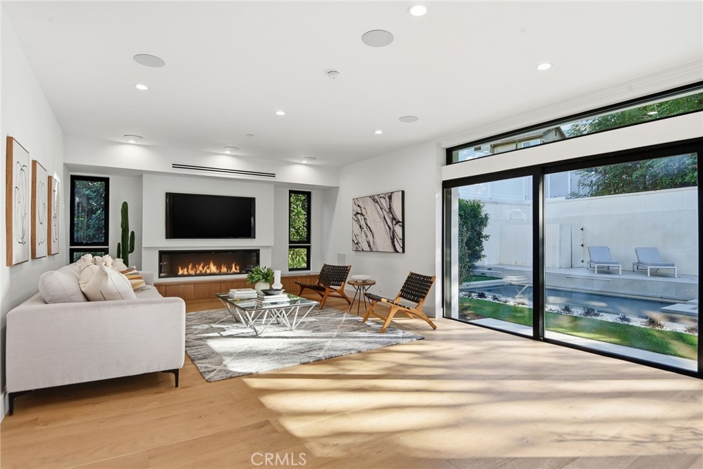 MLS #PW25275052 image #5