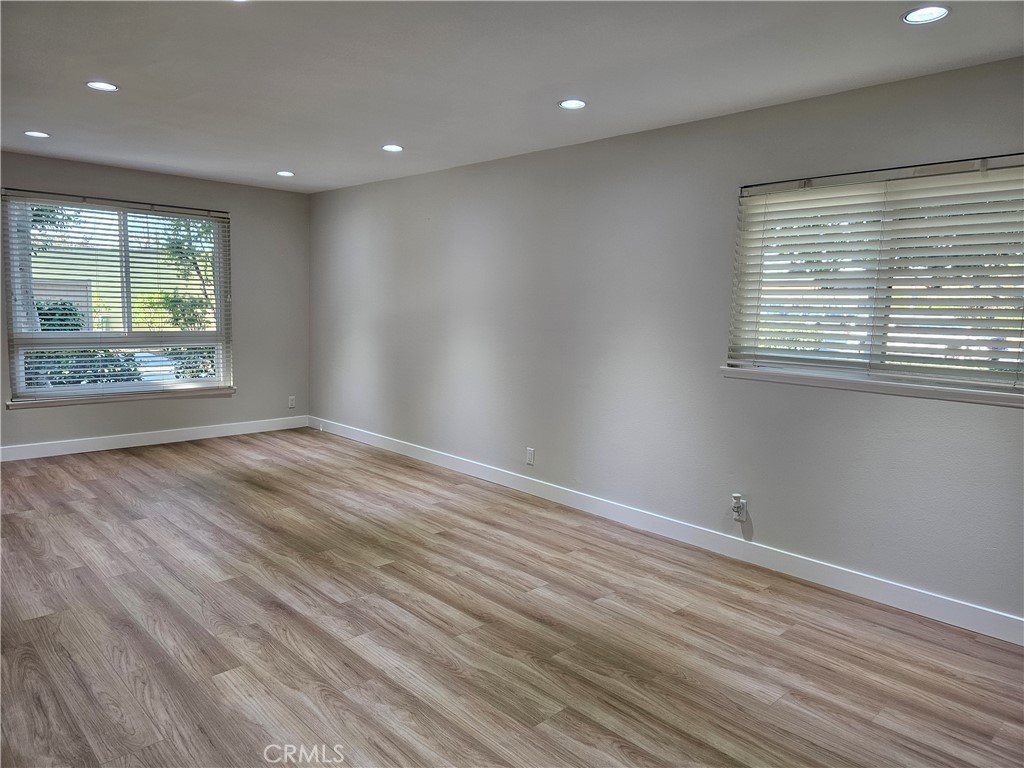 MLS #PW25275095 image #2