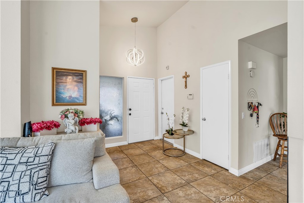 MLS #PW25275372 image #9