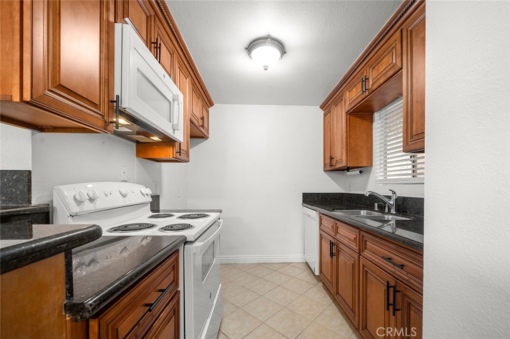 MLS #PW25275451 image #2