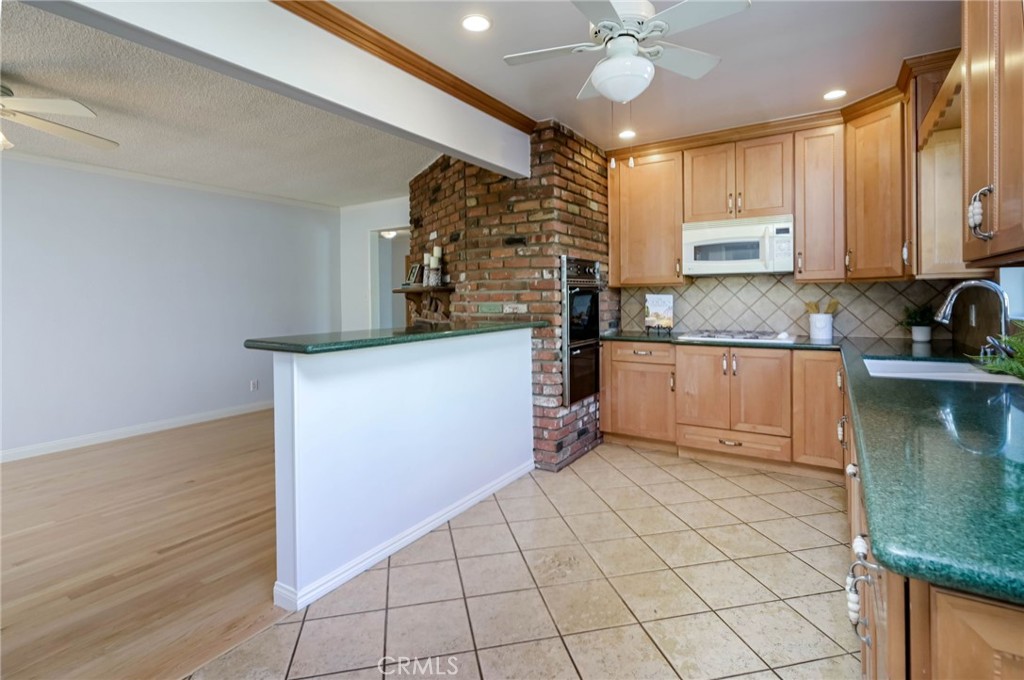 MLS #PW25275529 image #15