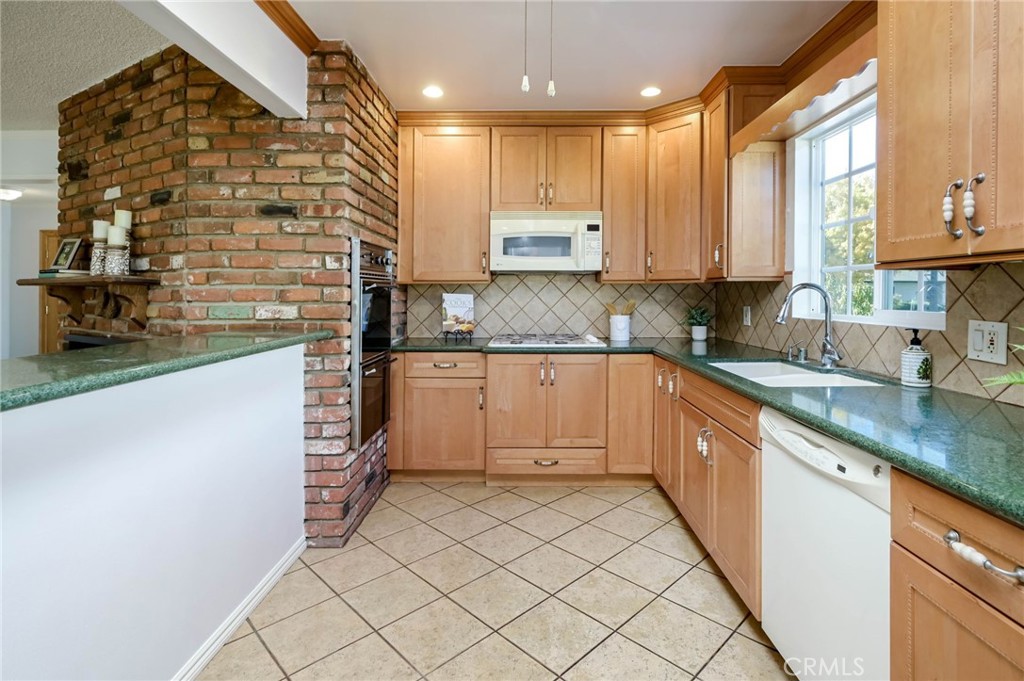 MLS #PW25275529 image #18