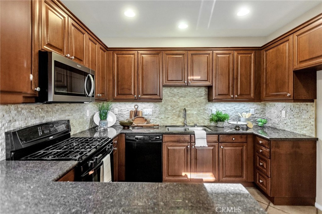 MLS #PW25275672 image #9